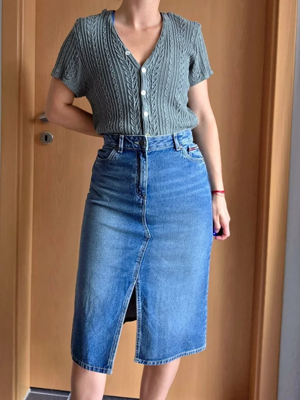 Tommy Hilfiger 90s Knee Length Midi Denim Skirt Front Slit Girls Size 16